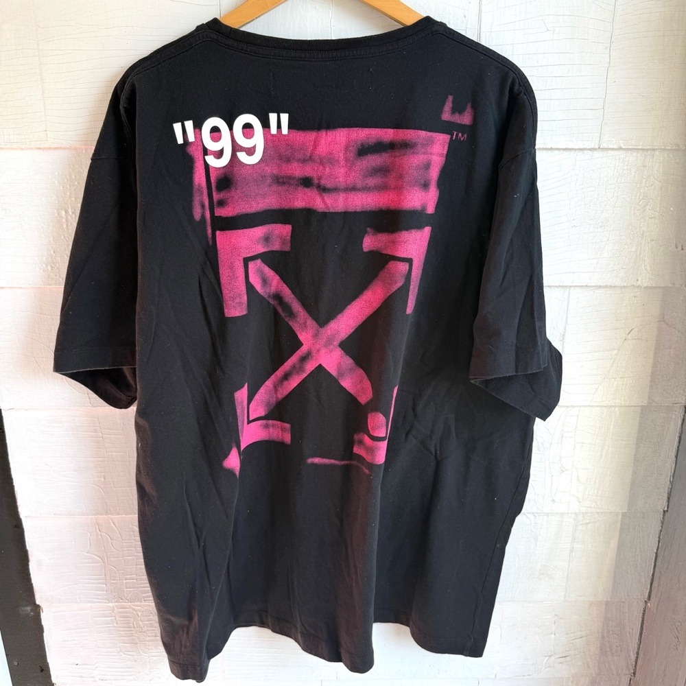 OFF-WHITE T-Shirt
